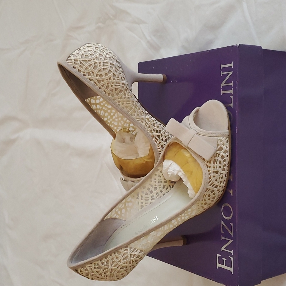 Ivory Lace Heels